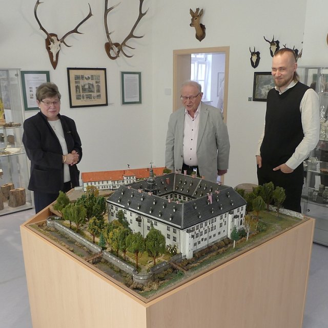 Raum im neuen Stadt- und Schlossmuseum mit dem Schlossmodell