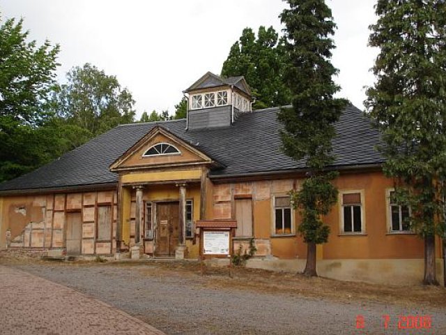 Alte Feierhalle im Jahr 2008