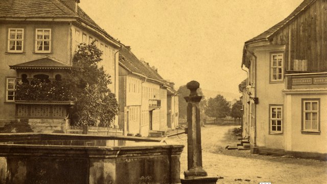 Platz am Apothekerbrunnen (1874)