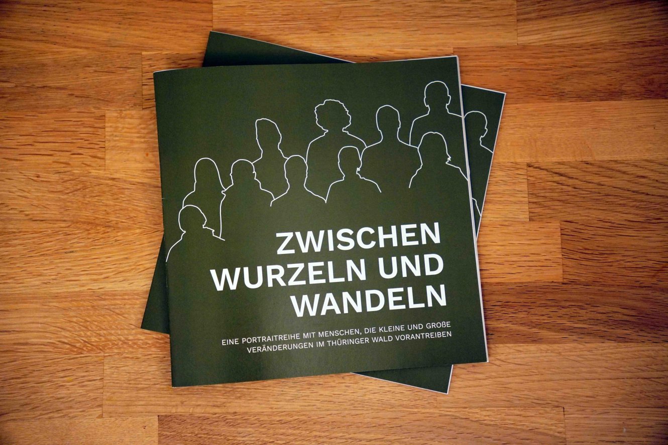 Zwischen Wurzeln und Wandeln (Flyer)