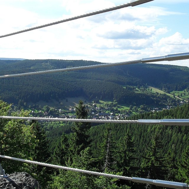 Blick vom Großen Hermannstein auf Manebach