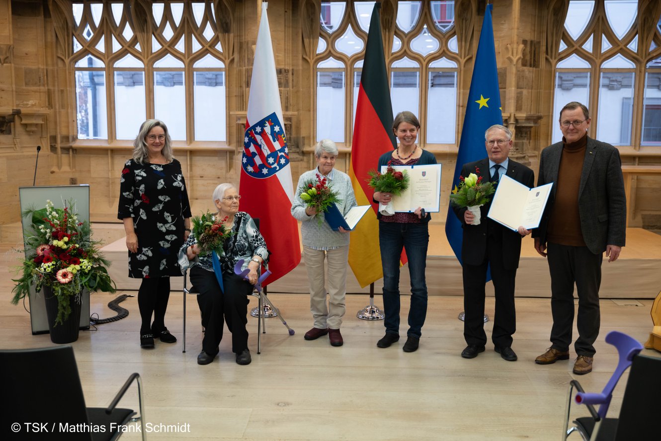 Ilmenauer Stadtratsmitglied und langjähriger Präsident des Ilmenauer Faschingsklubs (IKK) Rolf Frielinghaus erhält den Ehrenbrief des Freistaats Thüringen