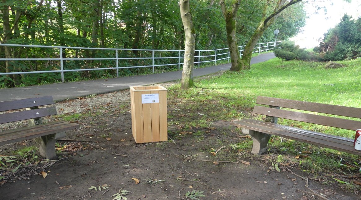 Flaschenbox am Ilmtal-Radweg