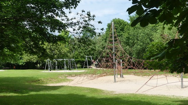 Spielplatz Gleisdreieck