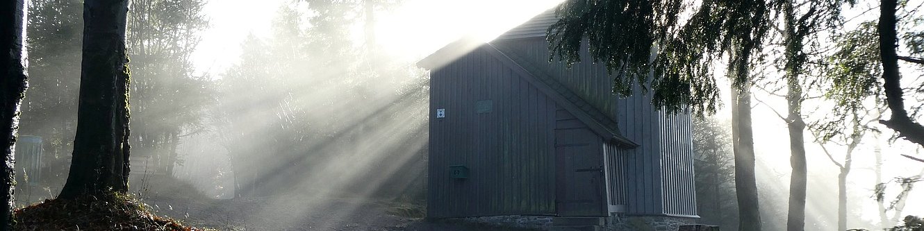 Herbststimmung am Goethehäuschen (1330x450)