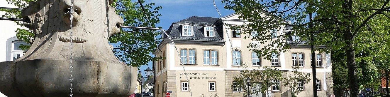 Amtshaus vom Hennebrunnen aus fotografiert