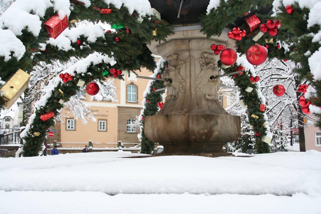 Hennebrunnen Amtshaus 