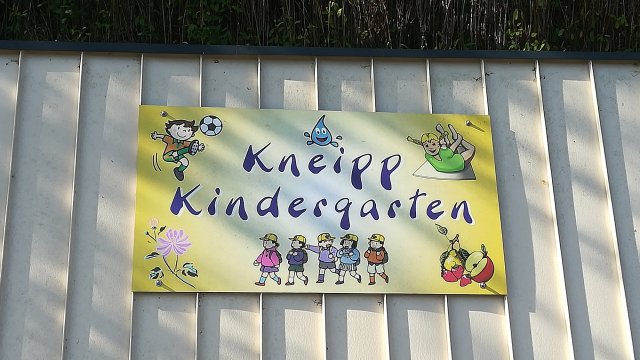 Kneippkindergarten Schild vorne 