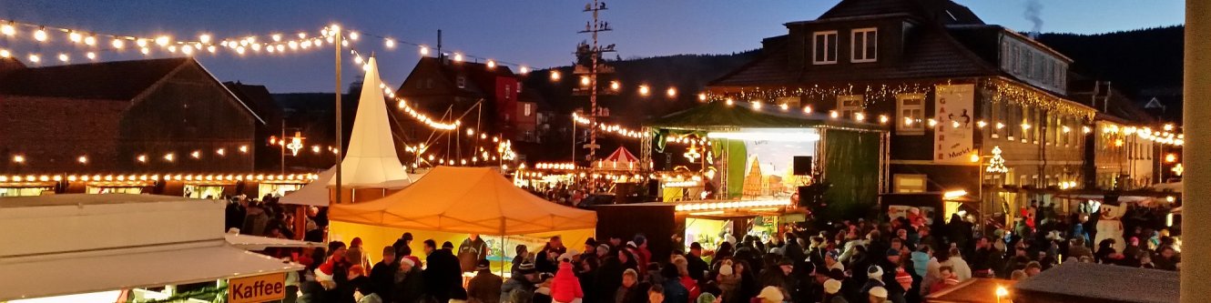 Weihnachtsmarkt Langewiesen Draufsicht