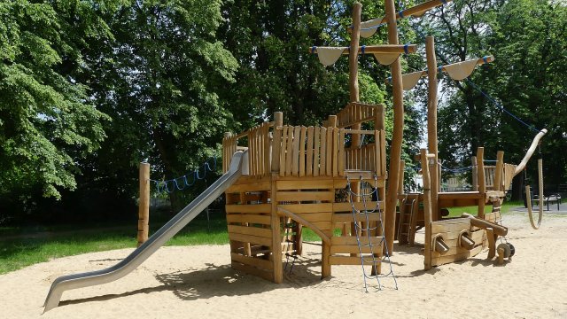 Langewiesen - Spielplatz Heinsepark