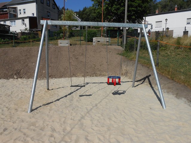 Manebach - Spielplatz Hammerweg