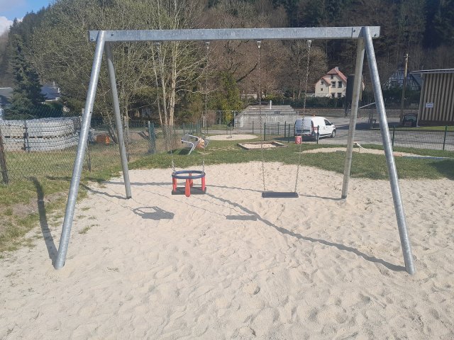 Manebach - Spielplatz Hammerweg