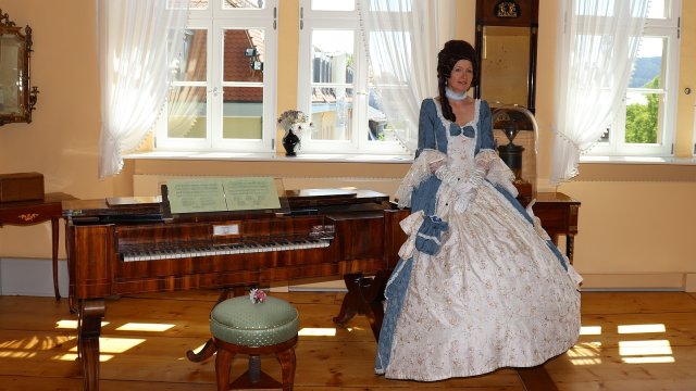 Museumstag 2022 - Susanne Fröhlich im GoetheStadtMuseum Ilmenau als Corona Schröter