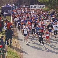 Osterlauf an der Talsperre Heyda