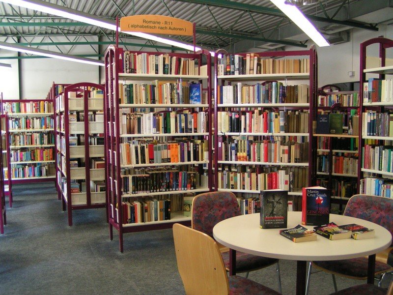 Bibliothek Erwachsenenbereich