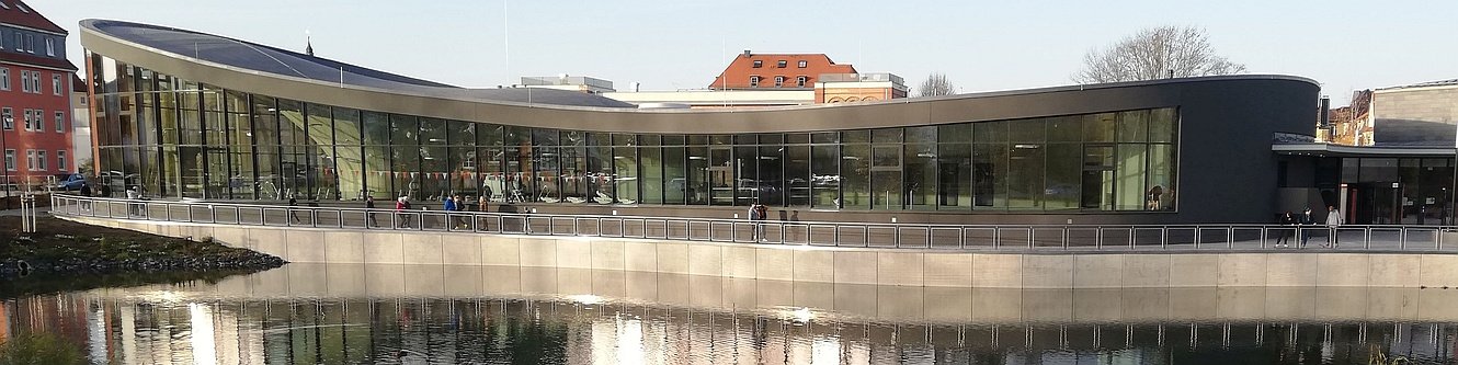 Schwimmhalle