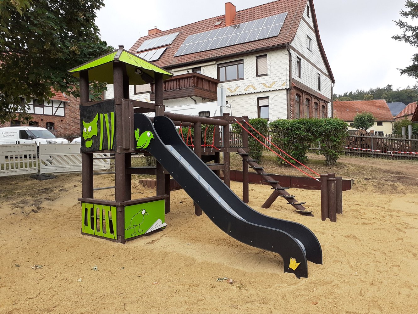 Neue Spielkombination auf dem Spielplatz in Heyda zur Nutzung freigegeben