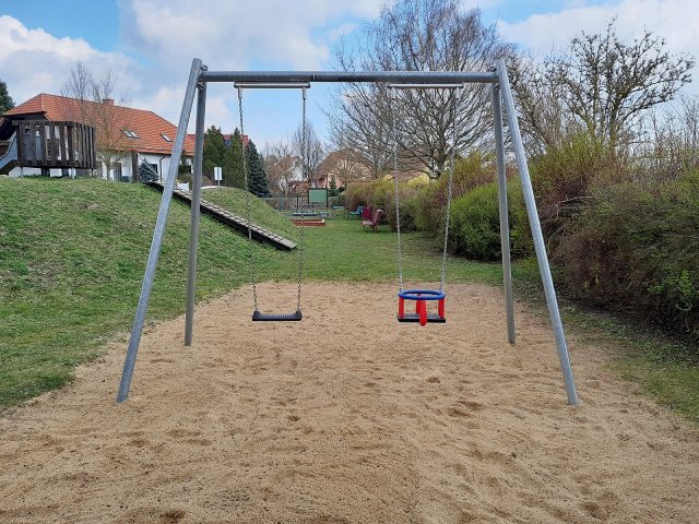 Oberpörlitz - Spielplatz Habichtsring