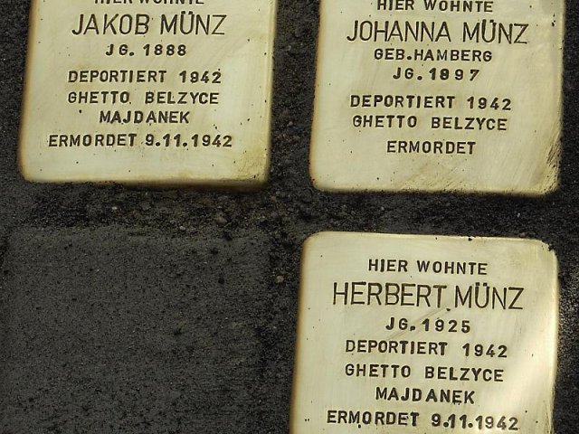 Verlegung der Stolpersteine im Jahr 2008