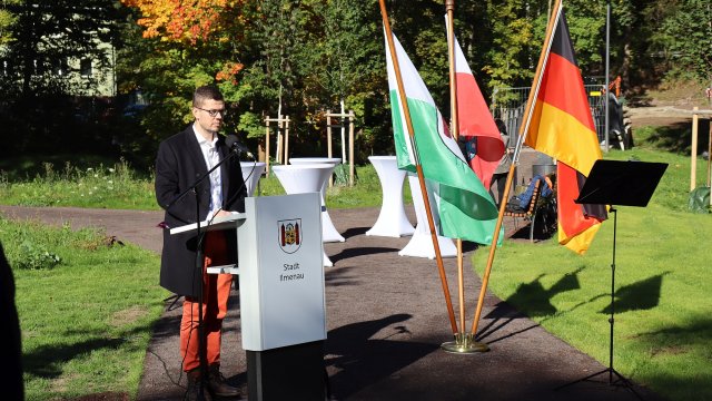 Ginkgobaum zum Tag der Deutschen Einheit im Ilmenauer Stadtpark gepflanzt