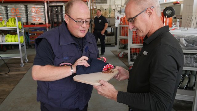 Besuch von Fire Captain Louis Ernstes in den Ilmenauer Feuerwehrwachen
