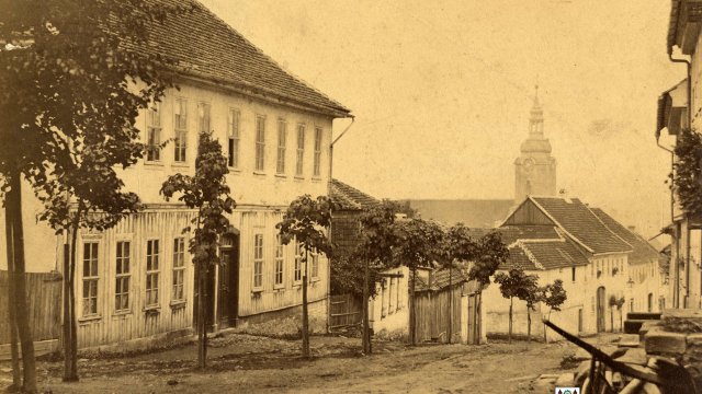 Topfmarkt mit Mädchenschule (1874)