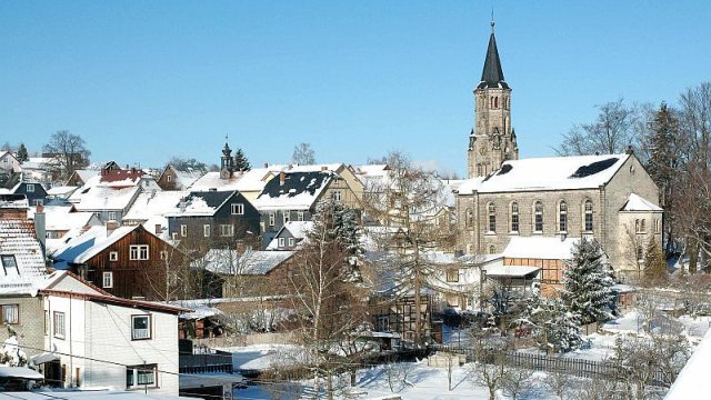 Blick auf Unterpörlitz Richtung Kirche im Winter, Foto: Horst Bradsch