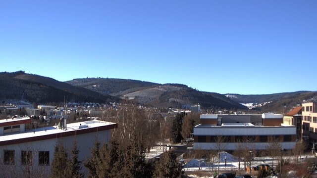 Blick vom Ehrenberg zum Kickelhahn im Januar