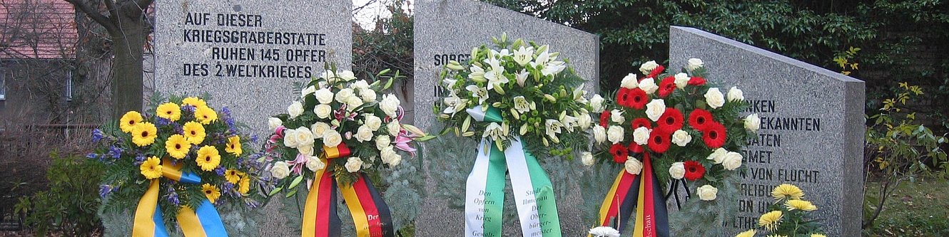 Volkstrauertag - Gedenkstätte auf dem Ilmenauer Friedhof