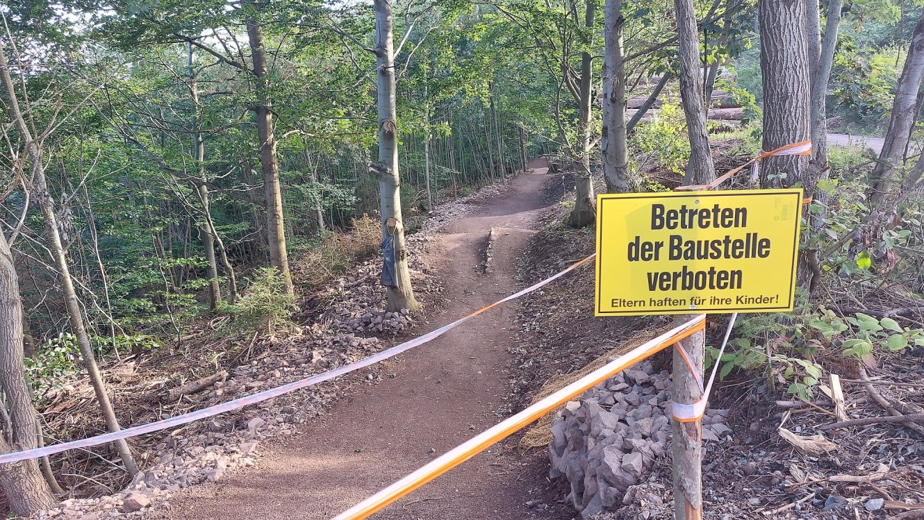 Bau des neuen Trails auf dem Ilmenauer Lindenberg kommt voran