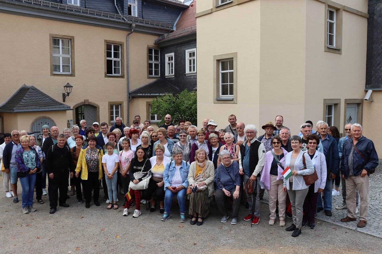 Besuch einer ungarischen Delegation in Ilmenau, die als Jugendliche im Porzellanwerk Graf von Henneberg arbeiteten